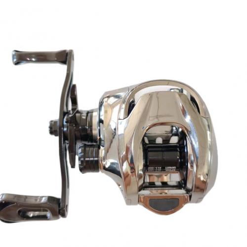 Plated graphite bait casting reel